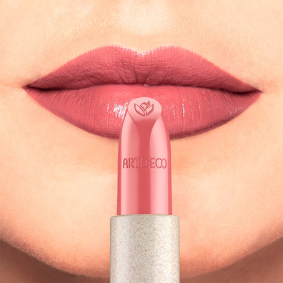 Barra  labios Natural Cream Lipstick Green 657- Rose Caress